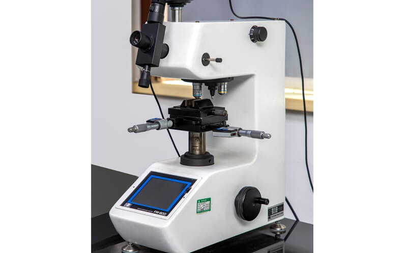 維氏（shì）硬度計